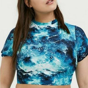 Torrid cropped rash gaurd